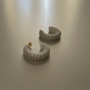 "Alien ear" Σκουλαρίκια κρίκοι 3/4, 3D printed minimal με μεταλλικό καρφάκι - πλαστικό, κρίκοι, καρφάκι, 3d εκτύπωση - 5