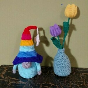 Πλεκτός νάνος-ξωτικό (gnome) ουράνιο τόξο ύψους 17cm-Αντίγραφο - crochet, μινιατούρες φιγούρες, αξεσουάρ γραφείου - 2