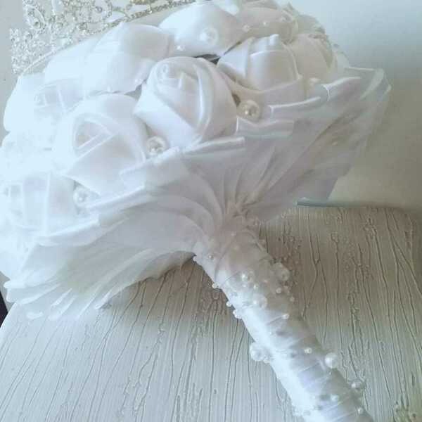 Ολολευκη Ανθοδέσμη γάμου με σατέν λουλουδια 15cm - γάμος και βάπτιση - 3