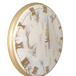 Χειροποίητο ρολόι τοίχου με βάση mdf και σχεδιασμό με υγρό γυαλί σε λευκό - χρυσό συνδυασμό - ξύλο, γυαλί, τοίχου - 3
