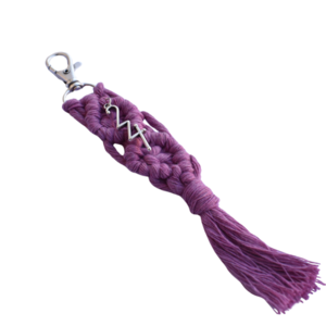 Γούρι μπρελόκ κλειδιών μακραμέ ροζ από βαμβακερό νήμα 18cm - νήμα, αξεσουάρ, πλεκτά μπρελόκ, γούρι 2024 - 2