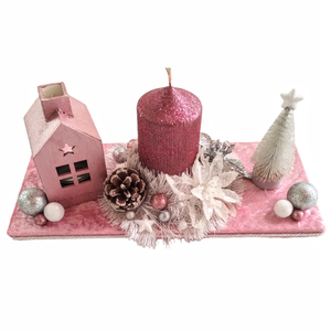 Χριστουγεννιάτικο επιτραπέζιο διακοσμητικό με κερί και βάση ροζ βελούδο 30×13,5×12,5cm - ύφασμα, χριστούγεννα, χριστουγεννιάτικα δώρα, πρωτοχρονιά, κεριά & κηροπήγια