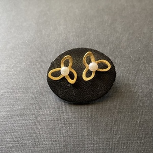 Σκουλαρίκι Λουλούδι επιχρυσωμένο ασήμι 925 - επιχρυσωμένα, ασήμι 925, λουλούδι, μικρά, πέρλες - 2