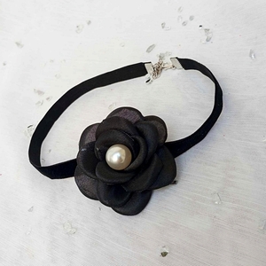 Μαύρο τσόκερ με μαύρο λουλούδι - ύφασμα, λουλούδι, δώρα επετείου, πέρλες, αγ. βαλεντίνου - 5