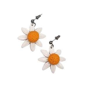 Καρφωτά σκουλαρίκια λευκό λουλούδι από πολυμερικό πηλό- διαστάσεων 3 εκ. - πηλός, λουλούδι, μικρά, ατσάλι