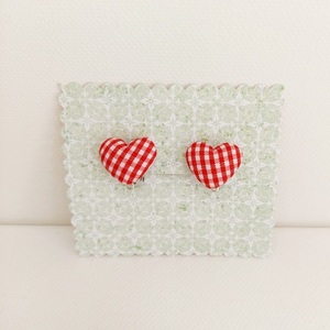 Σκουλαρίκια καρδιά με κλιπ 2×2 κοκκινο - ύφασμα, μικρά, με κλιπ, φθηνά - 2