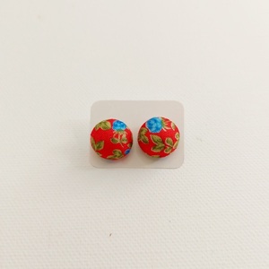Μίνι σκουλαρικια στρογγυλά φλοραλ red & blue 1,5 × 1,5 εκ. Με καρφακι - ύφασμα, καρφωτά, μικρά, καρφάκι, φθηνά - 3
