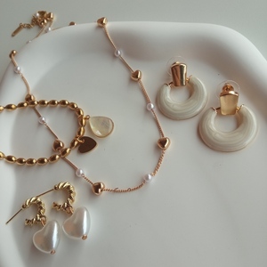 Κρεμαστα σκουλαρίκια λευκά με χρυσό - ορείχαλκος, ασήμι 925, μικρά - 3