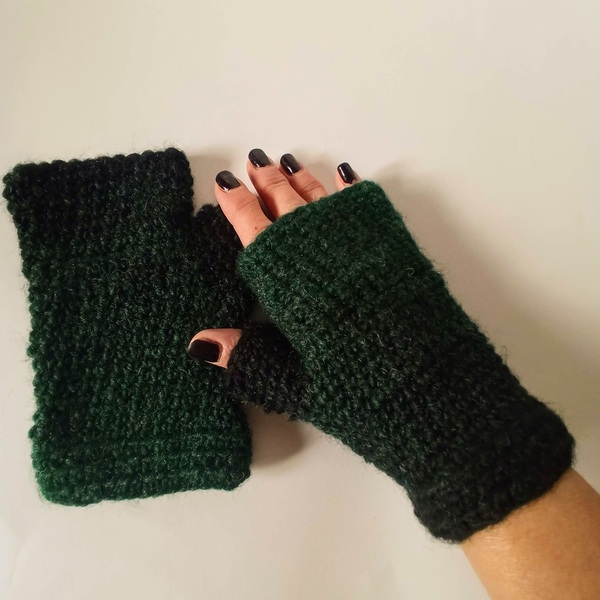 Χειροποίητα γάντια πλεγμένα με βελονάκι δίχρωμα σε σκούρο πράσινο και μαύρο - ακρυλικό, χειροποίητα - 2