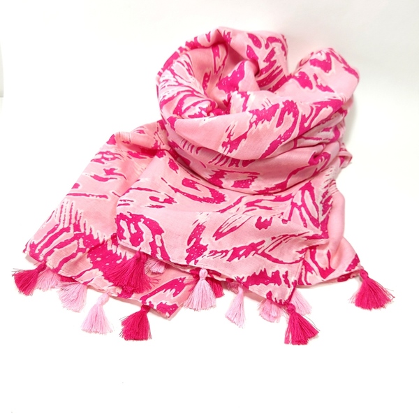 Φουλάρι φαρδύ ροζ φούξια με φουντάκια - απαραίτητα καλοκαιρινά αξεσουάρ, φουλάρια, μοδάτο, δώρα για γυναίκες - 2