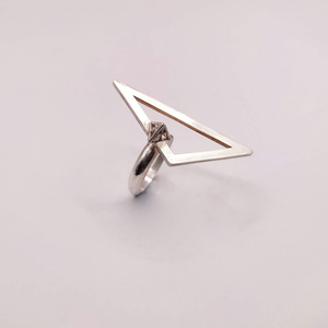 Γυναικείο δαχτυλίδι με τρίγωνο και πυραμίδα. - ασήμι 925, γεωμετρικά σχέδια, αυξομειούμενα - 2