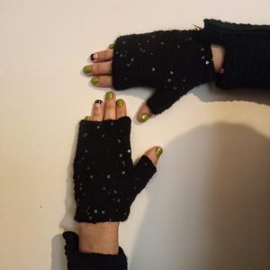 Γυναικεία χειροποίητα μαύρα γάντια με παγιέτες χωρίς δάκτυλα πλεγμένα με βελονάκι - πολυεστέρας, ακρυλικό, χειροποίητα - 3