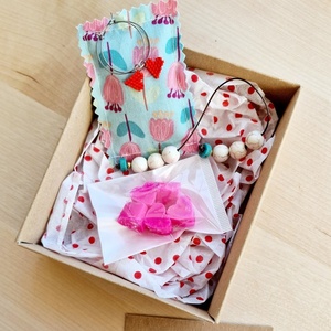Valentines "stay calm and be your own valentine" gift box - ύφασμα, γυαλί, πέτρα, χάντρες, κερί
