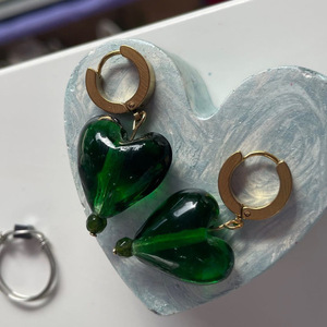 Ατσάλινο σκουλαρίκι με γυάλινη καρδιά. - ημιπολύτιμες πέτρες, γυαλί, χάντρες, μικρά, ατσάλι - 2