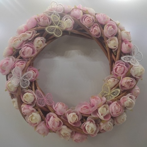 Στεφάνι μπαμπού 30εκΧ 30εκ με υφασμάτινα ρόζ -άσπρα τριαντάφυλλα και άσπρες- ρόζ πεταλούδες - στεφάνια - 2