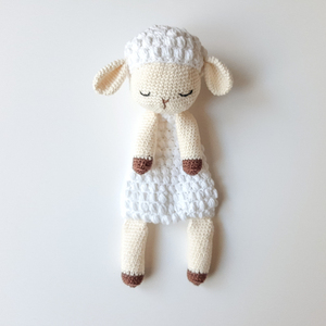 Lamb Lovey blanket: Κουκλάκι αγκαλιάς - προίκα μωρού, δώρο γέννησης - 4