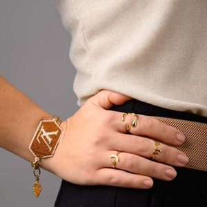 Miyuki Βραχιόλι Logo louis vuitton | The Gem Stories Jewelry - επιχρυσωμένα, χάντρες, ατσάλι, χεριού, αυξομειούμενα