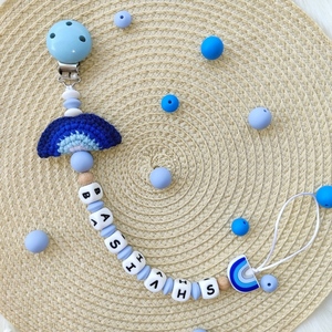 Κλιπ πιπίλας πλεκτό μπλε ουράνιο τόξο με όνομα μωρού - αγόρι, δώρα για μωρά, κλιπ πιπίλας, προσωποποιημένα - 5