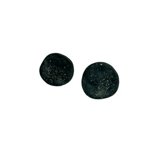 Athemis Black Circles Χειροποίητα Καρφωτά Σκουλαρίκια Πολυμερικού Πηλού Μαύρο με Αλάτι - πηλός, ατσάλι