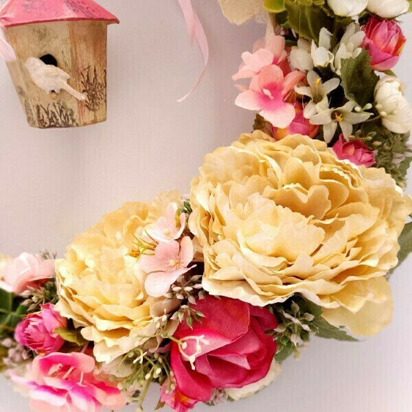 Ανοιξιάτικο στεφάνι ξύλινο με ροζ και ιβουάρ λουλούδια 40x10x40 - στεφάνια, λουλούδια, ανοιξιάτικα λουλούδια - 3