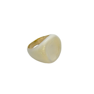 Δαχτυλίδι επιχρυσωμένο με σμάλτο σε λευκό χρώμα. - επιχρυσωμένα, σμάλτος, ατσάλι, σταθερά - 3