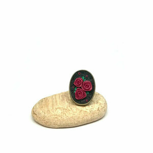Δαχτυλίδι οβάλ vintage με μπορντό τριαντάφυλλα από πολυμερικό πηλό - vintage, τριαντάφυλλο, πηλός, αυξομειούμενα - 3