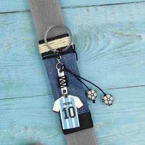 Αρωματική γκρι ξυστή πλακέ λαμπάδα 30cm με μπρελόκ ποδοσφαίρου με φανέλα "Messi" - λαμπάδες, ποδόσφαιρο, για παιδιά, σπορ και ομάδες - 4