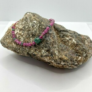 Βραχιόλι με ροζ νεφρίτη και ματ αιματίτη σε σχήμα κύβου - ημιπολύτιμες πέτρες, κερωμένα κορδόνια, χεριού, αυξομειούμενα - 3