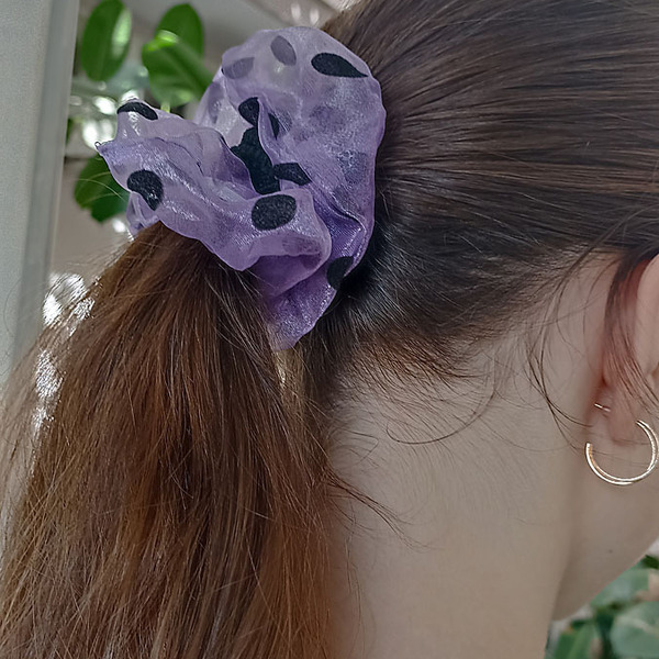 Αρωματική λαμπάδα με δώρο μοβ λαστιχάκι μαλλιών - κορίτσι, λαμπάδες, για ενήλικες, πρώτο Πάσχα, για εφήβους - 4