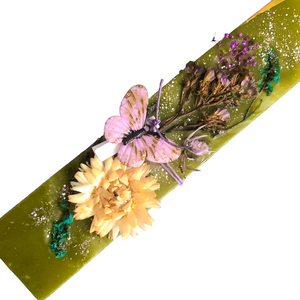 Πράσινη λαμπάδα με αποξηραμένα λουλούδια και γκλίτερ. - Διαστάσεις λαμπάδας: 25*4,5 εκ. - κορίτσι, λουλούδια, λαμπάδες, για εφήβους - 4