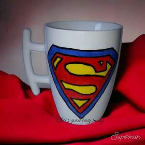 Κούπα πορσελάνης λευκή με χειροποίητο σχέδιο "Superman" ζωγραφισμένο με πινέλο - ζωγραφισμένα στο χέρι, χειροποίητα, πορσελάνη, κούπες & φλυτζάνια, πρακτικό δωρο - 2