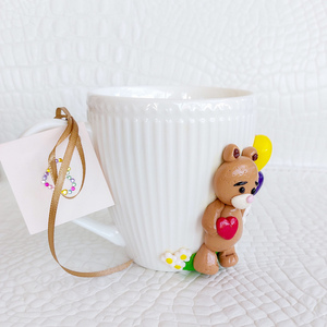 Λευκή κούπα με διακόσμηση από πηλό, σχέδιο αρκουδάκι με μπαλόνια. - πηλός, κούπες & φλυτζάνια, πρωτότυπα δώρα, δώρα για μωρά - 4