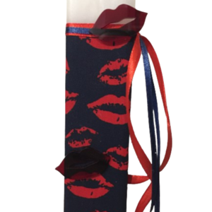 Λαμπάδα 'kisses' διακοσμημένη με χειλάκια από πλεξιγκλας και διάφορες κορδέλες - κορίτσι, λαμπάδες, για ενήλικες, για εφήβους - 2