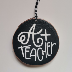 Χειροποίητο προσωποποιημένο ξύλινο διακοσμητικό για δασκάλους ζωγραφισμένο στο χέρι - ζωγραφισμένα στο χέρι, personalised, αξεσουάρ γραφείου, για δασκάλους, η καλύτερη δασκάλα - 2