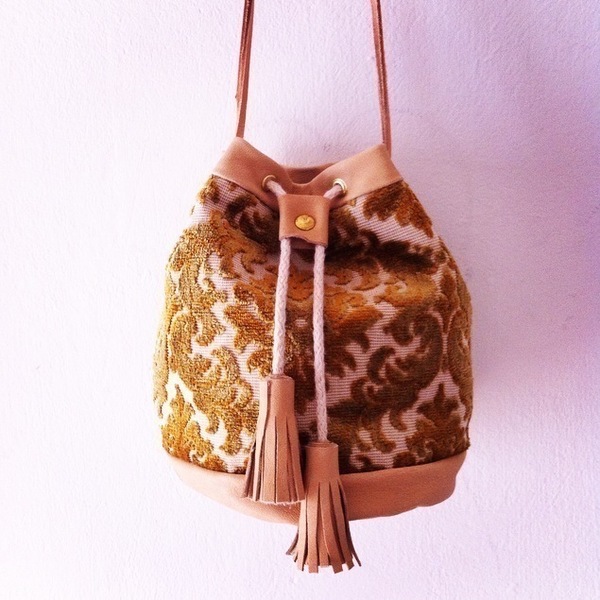 mini bucket _blobag (δερμάτινη mini _blobag) - δέρμα, statement, ύφασμα, handmade, fashion, mini, ώμου, πουγκί, χειροποίητα, boho, ethnic