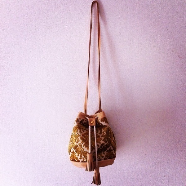 mini bucket _blobag (δερμάτινη mini _blobag) - δέρμα, statement, ύφασμα, handmade, fashion, mini, ώμου, πουγκί, χειροποίητα, boho, ethnic - 2