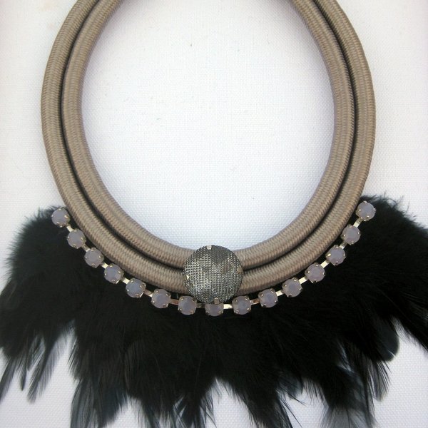 the Crow ( necklace) - statement, στρας, handmade, fashion, πέτρα, φτερό, φτερό, ακρυλικό, κορδόνια, χειροποίητα, rock - 2