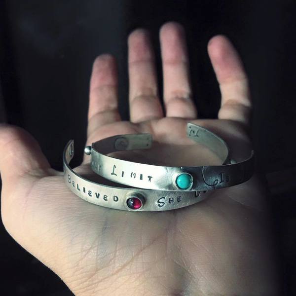 Identity Bangle | Ταυτότητα | Ασήμι 925, εγχαρακτο κόσμημα με φράση, ημιπολύτιμες πέτρες Τιρκουάζ, Τουρμαλίνη - statement, ασήμι, ημιπολύτιμες πέτρες, ημιπολύτιμες πέτρες, χρωματιστό, μοναδικό, ασήμι 925, βραχιόλι, χειροποίητα, δωράκι, personalised, boho, μονογράμματα, χεριού, χειροπέδες, αυξομειούμενα - 2