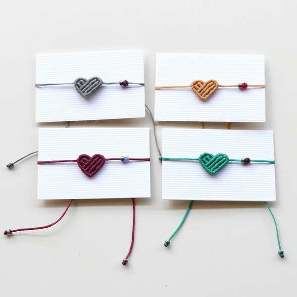 Jolly hearts, μακραμε βραχιολια καρδιες - boho, chic, design, χειροποίητα, γυναικεία, πλεκτό, κερωμένα κορδόνια, αχάτης, αιματίτης, ημιπολύτιμες πέτρες, μακραμέ, αυξομειούμενα, κορδόνια, romantic, καρδιά, φθηνά - 3