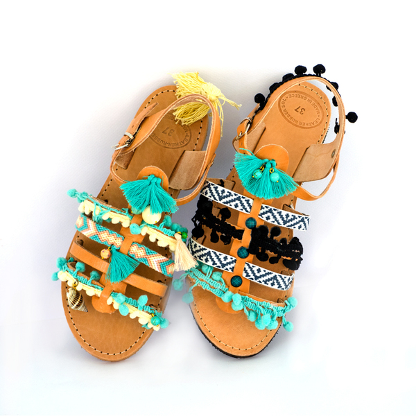 #Karma Beach# & #Βinalong Βay# Sandals - δέρμα, ημιπολύτιμες πέτρες, πολύχρωμο, καλοκαιρινό, ταμπά, με φούντες, σανδάλι, κοχύλι, pom pom, χειροποίητα, πέτρες, boho, ethnic, ankle strap