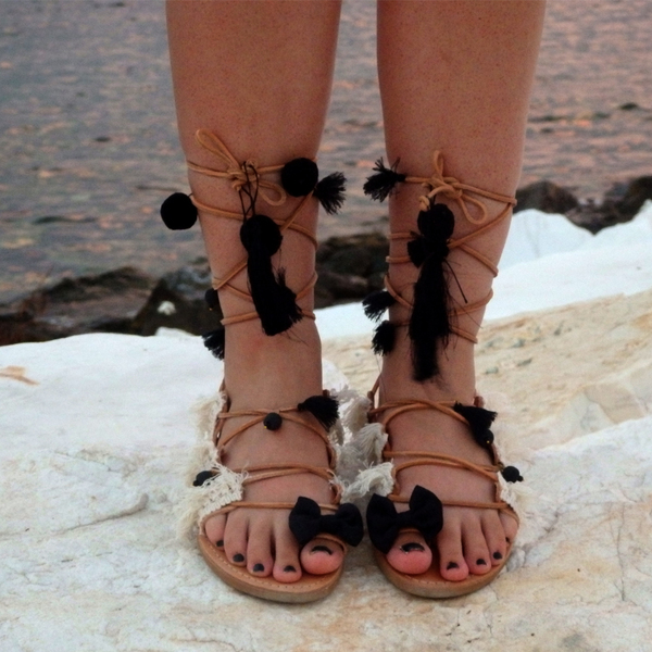 #Black Chic Gladiator# Sandals - δέρμα, ημιπολύτιμες πέτρες, ύφασμα, φιόγκος, chic, fashion, λάβα, με φούντες, pom pom, romantic - 2