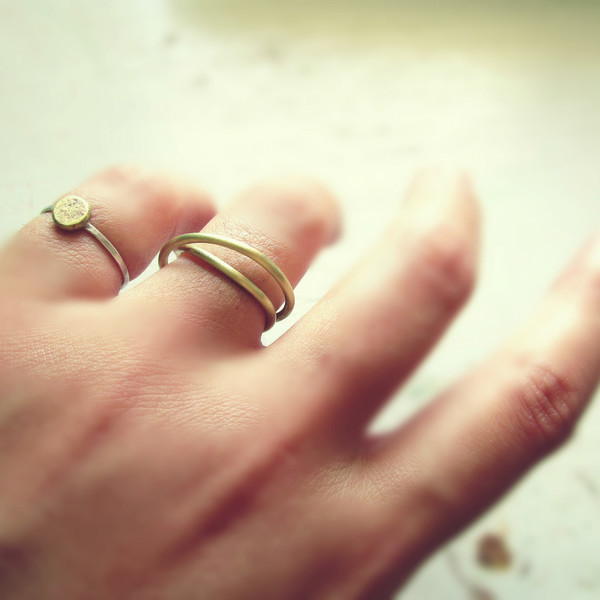 twisted ring| χειροποιητο δαχτυλιδι minimal - chic, μονόχρωμες, fashion, vintage, ιδιαίτερο, μοντέρνο, μέταλλο, χειροποίητα, εντυπωσιακό, minimal, must, μικρά, boho, ευκολοφόρετο, διαχρονικό, μπρούντζος, σταθερά, amano, contemporary, trend, φθηνά - 4