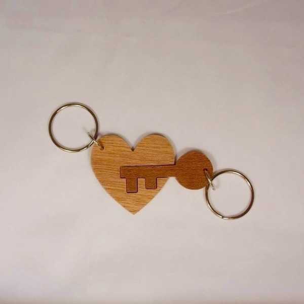 Καρδιά κλειδί - ξύλο, καρδιά, μπρελόκ, χειροποίητα, ζευγάρια, δώρα αγίου βαλεντίνου, ξύλινα