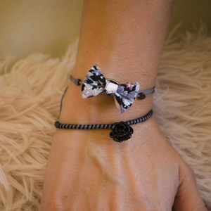 Bow Bracelets Set Black Floral - ημιπολύτιμες πέτρες, ημιπολύτιμες πέτρες, ύφασμα, φιόγκος, charms, νήμα, τριαντάφυλλο, αιματίτης, βραχιόλι, βραχιόλια, κορδόνια, χειροποίητα, set, φλοράλ, romantic, σετ, faux bijoux, αυξομειούμενα, σετ κοσμημάτων - 2