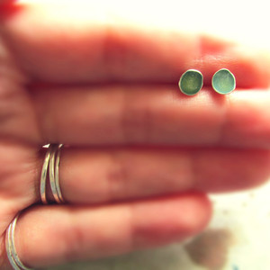 random silver studs| χειροποιητο ασημενιο σκουλαρικι καρφωτο - ασήμι, chic, μονόχρωμες, χρωματιστό, μόδα, μοναδικό, μοντέρνο, ασήμι 925, σμάλτος, επάργυρα, κορίτσι, δώρο, customized, cute, χειροποίητα, για όλες τις ώρες, minimal, must, ασημένια, καρφωτά, μικρά, καρφάκι, για παιδιά - 4
