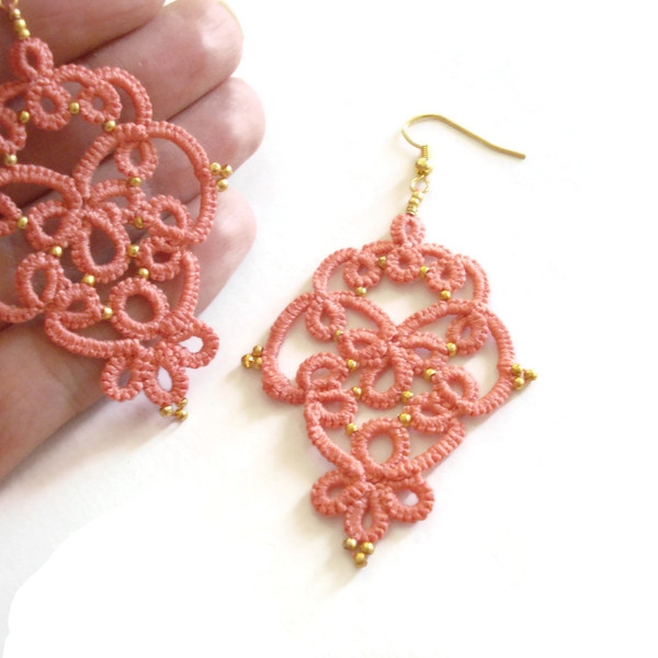 Salmon pink lace earrings - πλάτης, μακραμέ, κρεμαστά, γάντζος, πλεκτά - 3