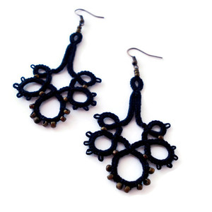Black chandelier lace earrings - βαμβάκι, πλάτης, μακραμέ, σκουλαρίκια, boho, γάντζος, πλεκτά - 3