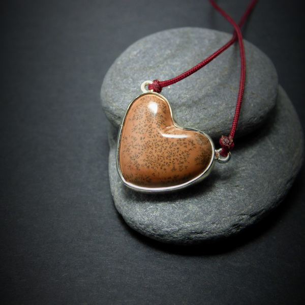 " Love pebble Necklace " - Χειροποίητο επάργυρο μενταγιόν με βότσαλο! - ημιπολύτιμες πέτρες, chic, βραδυνά, fashion, καλοκαιρινό, vintage, κλασσικό, charms, design, ιδιαίτερο, μοναδικό, μοντέρνο, γυναικεία, καλοκαίρι, sexy, ανοιξιάτικο, επάργυρα, donkey, gothic style, κολιέ, κορδόνια, κορδόνια, χειροποίητα, romantic, minimal, απαραίτητα καλοκαιρινά αξεσουάρ, must αξεσουάρ, κλασσικά, κοντά, personalised, γυναίκα, unisex, boho, ethnic, rock, κρεμαστά, Black Friday, βότσαλα, αυξομειούμενα, φθηνά - 2