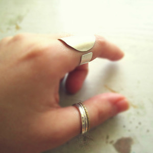 basic silver racket ring| χειροποιητο δαχτυλιδι ασημι minimal - statement, chic, μονόχρωμες, fashion, vintage, κλασσικό, μόδα, ιδιαίτερο, μοναδικό, μοντέρνο, ασήμι 925, μέταλλο, χειροποίητα, σφυρήλατο, εντυπωσιακό, minimal, must, ασημένια, unisex, ευκολοφόρετο, διαχρονικό, amano, contemporary, μεγάλα, trend, αυξομειούμενα - 2