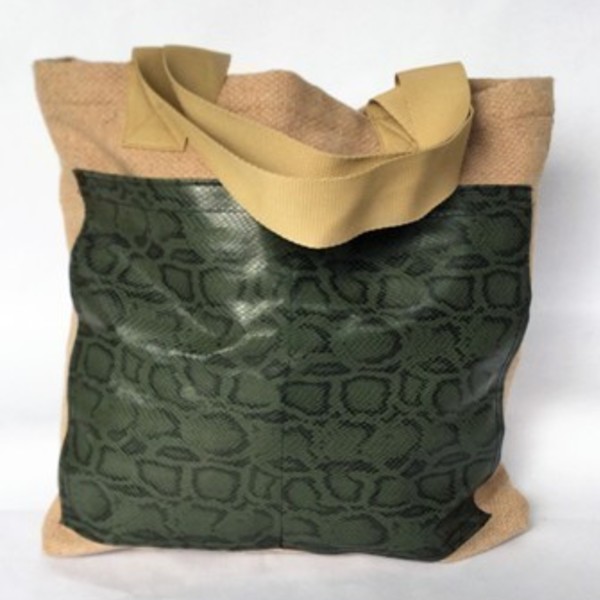 Tote bag από μάλλινο ύφασμα με δύο μεγάλες τσέπες από δερματίνη - μαλλί, animal print, γυναικεία, ώμου, τσάντα, χειροποίητα, μεγάλες, all day, δερματίνη, ethnic, tote, φθηνές